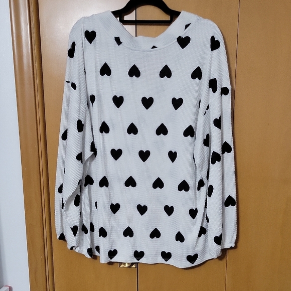 White Sweater with Black Heart Pattern - Picture 4 of 4